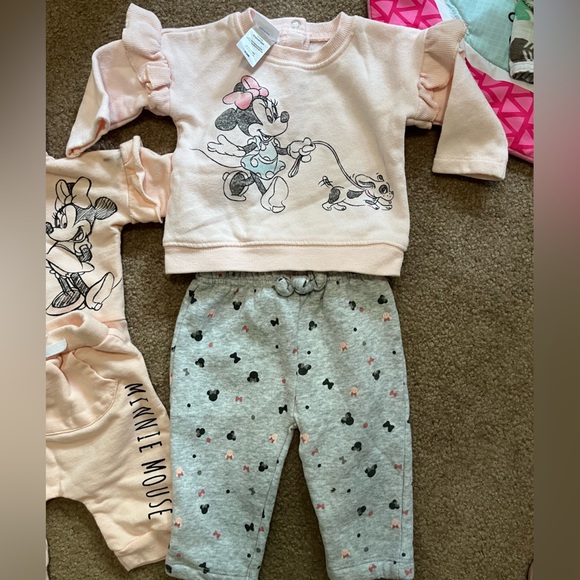 Minnie Mouse Clothing Bundle - Picture 2 of 7